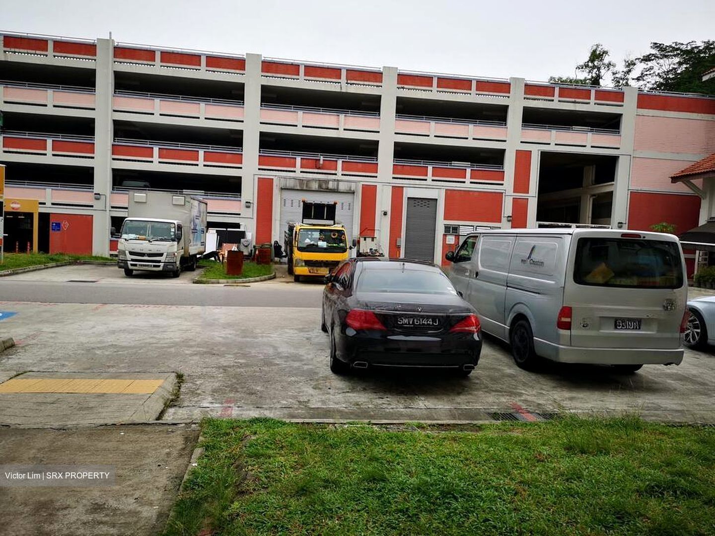 Bukit Batok Central (D23), Shop House #479453631